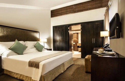 Maseru Hotel | Spacious Good-Value Accommodation in Lesotho! Onsite Pool & Spa, FREE Parking