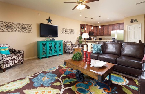 New Braunfels Condo | Spacious, ground floor, upscale and gated on the Guadalupe River! Pool!