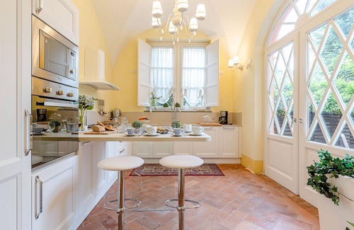 Lucca Historical Center Apartment | Spacious Ground Floor Apartment with Private Garden Inside the Walls of Lucca