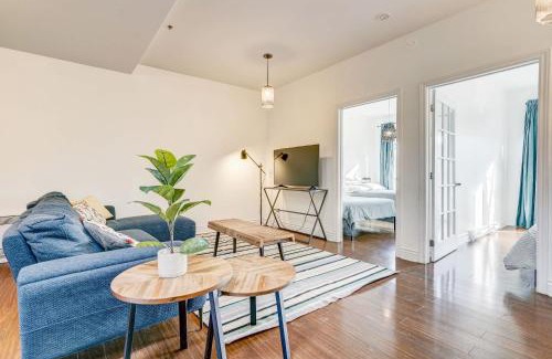Plateau Mont Royal Apartment | Spacious Group Haven Near Trendy St Laurent