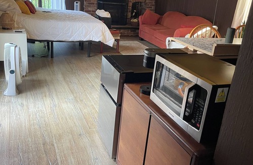 Westerly Apartment | Spacious guest accommodation in Westerly located between downtown and the beach!