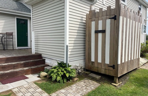 Westerly Apartment | Spacious guest accommodation in Westerly located between downtown and the beach!