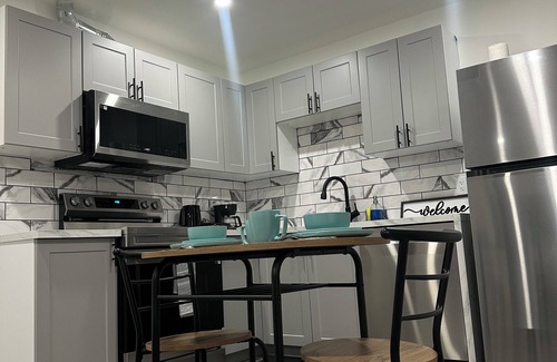 Regina House | Spacious guest suite in Regina, Canada