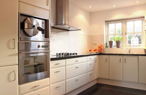 Egmond aan den Hoef House | Spacious Holiday Home with Garden