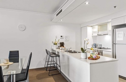 Brisbane Central Business District Apartment | Spacious High Floor Family Apartment|Superb Views