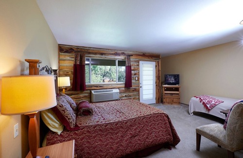 Buda House | Spacious Hill Country Lodge, close to Austin, Buda, Kyle & San Marco