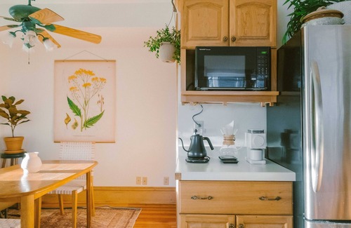 St. Charles Historic District House | Spacious Historic Townhouse in Frenchtown