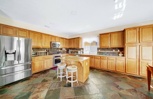 San Juan Capistrano House | Spacious Home with Fireplace! Central Location! Gated Community – Flamingo Coast