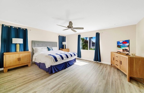 San Juan Capistrano House | Spacious Home with Fireplace! Central Location! Gated Community – Flamingo Coast