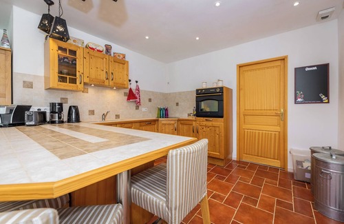 Florimont-Gaumier House | Spacious holiday home (160 m2) with large garden and private swimming pool