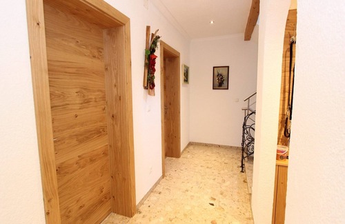Goldegg House | Spacious Holiday Home in Goldegg