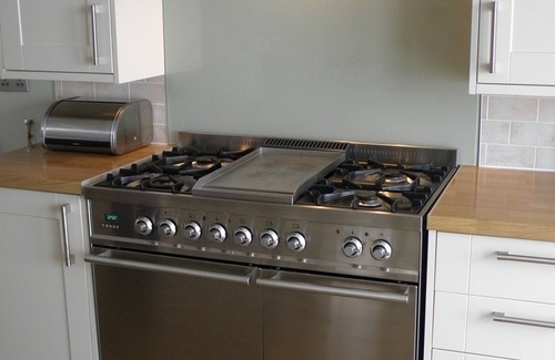 Deal House | Spacious holiday cottage in Deal, easy walk to beach, pier, town and restaurants