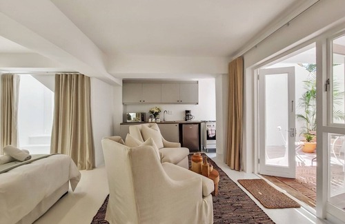 Green Point House | Spacious Holiday Haven Green Point