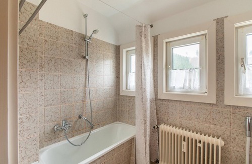 Nordenau House | Spacious holiday home with private terrace