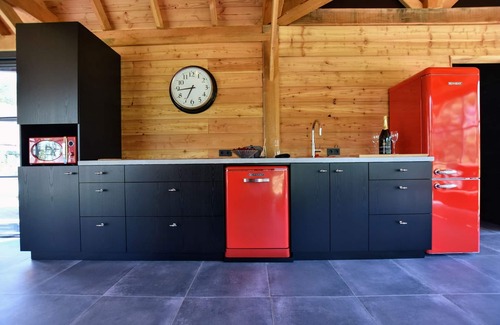 Herveld House | Spacious Holiday Home in Herveld with Pool
