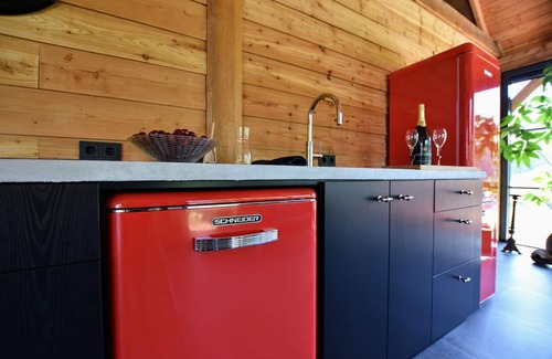 Herveld House | Spacious Holiday Home in Herveld with Pool