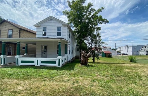 Danville House | Spacious Home 1Minute Walk to Geisinger Hospital