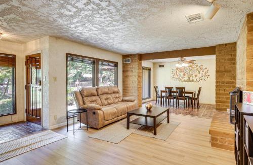 Roosevelt House | Spacious Home - 6 Mi to Downtown Fresno!