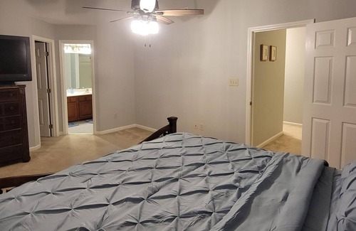 Apex House | Spacious Home! 8 min to WakeMed Cary & Strip Mall