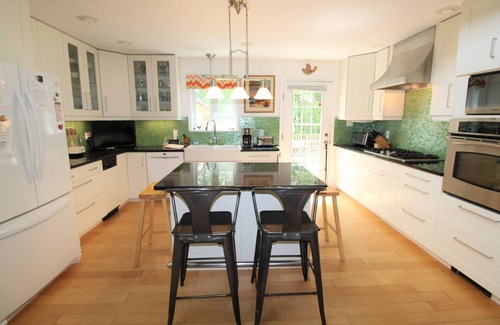 Bass River House | Spacious Home a Short Distance to Parker's River Beach! (1985)
