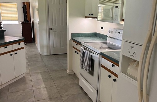 Lady Lake House | Spacious home and country setting just minutes from The Villages.