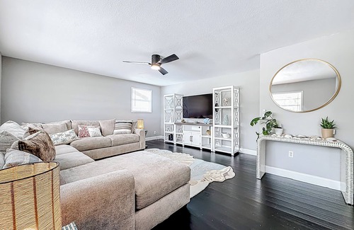 Pinellas Point House | Spacious home central to Downtown St. Pete and the Beach