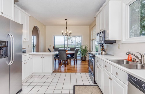 Harborgate Shores House | Spacious Home Close To Everything For Families and Vacationers.