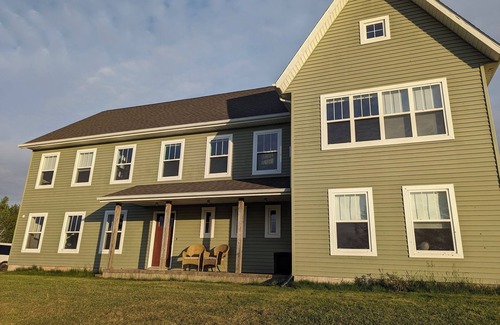 Charlotte's Shore House | Spacious home in Bonshaw Hills with beautiful views