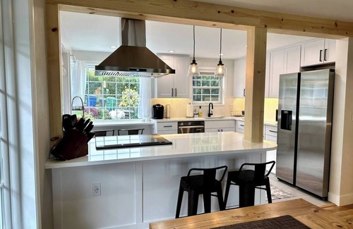 Southeast Magnolia House | SPACIOUS HOME in Quiet Neighborhood
