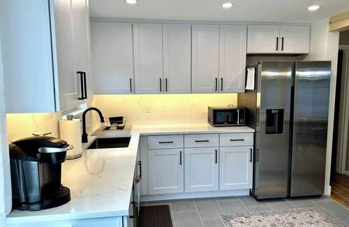Southeast Magnolia House | SPACIOUS HOME in Quiet Neighborhood