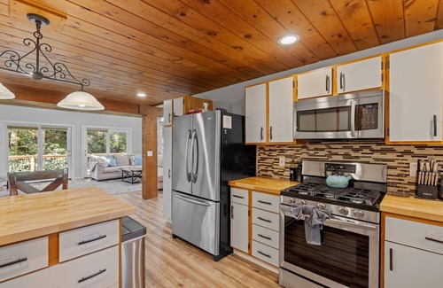 Gilford House | Spacious home minutes from Gunstock and Lake Winnipesaukee