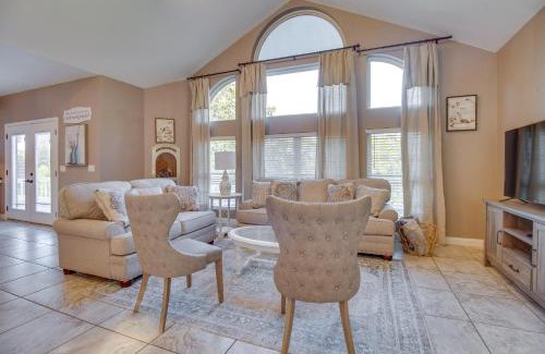 Mountain Home House | Spacious Home Near Norfork Lake with Wraparound Deck