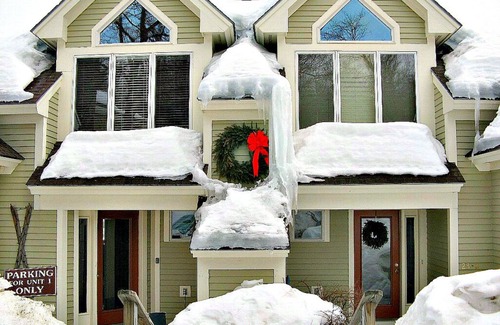 Jackson House | Spacious Home on Black Mtn, amazing Mtn Views and next to Whitney's Inn