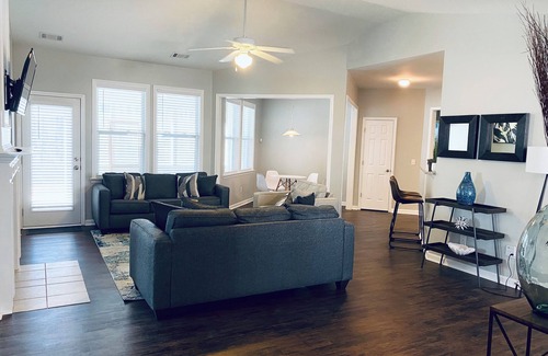 Cliftondale House | Spacious Home! Quiet Community!