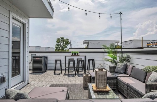 Haynes Area House | Spacious Home Serene Skyline Views