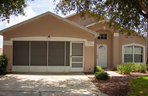 Clear Creek House | Spacious Home Southern Exposure Pool, Free Pool Heat, WiFi, Gameroom and more