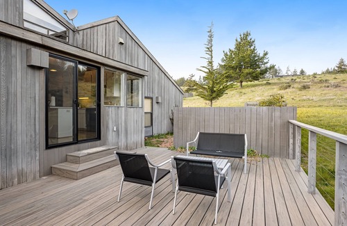 Sea Ranch House | Spacious Home w/Ocean View, Wood Burning Fireplace, Shared Pools & Tennis