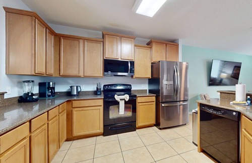Calabria House | Spacious home w/private pool, WiFi, central AC, private WD and games room