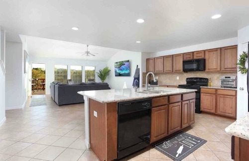 West San Antonio House | SPACIOUS HOME W/VIEWS