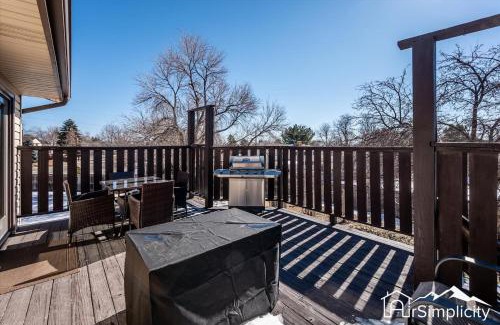 Northwest Arvada House | Spacious Home W Yard, Fire Pit & Game Room