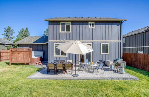 Westbrook Meadows House | Spacious Home with Hot Tub, Large Fenced Yard, Patio & Close to Golf Courses