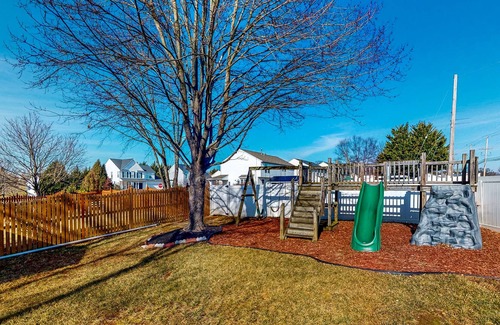 Sykesville House | Spacious Home with Private Hot Tub & Ping-Pong