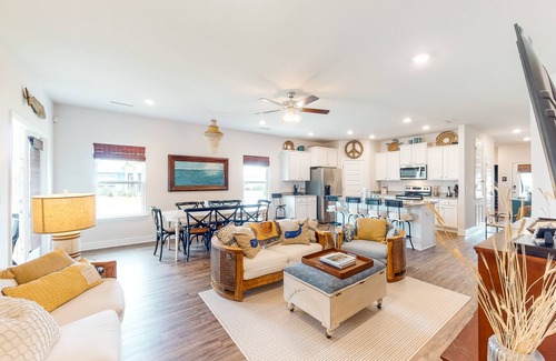 Port St. Joe House | Spacious home with golf cart, mother-in-law suite, community pool, beach access