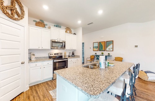 Port St. Joe House | Spacious home with golf cart, mother-in-law suite, community pool, beach access