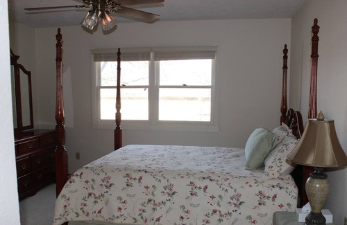 Bellevue House | Spacious home with views of Fontenelle Forest