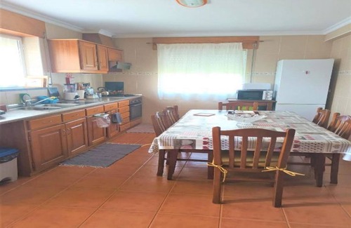 Angra do Heroismo Apartment | Spacious House near Angra do Heroismo
