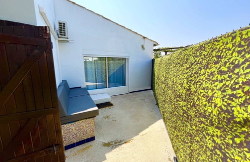 Mauguio House | Spacious house for 6 with pool table