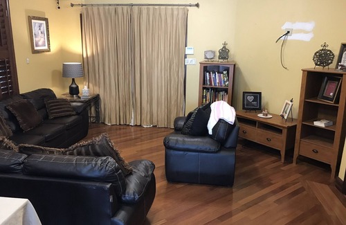 Laredo House | Spacious house for the whole family to enjoy a holiday or bbq & swim.