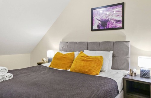 Maidstone House | Spacious house in Heart of Maidstone