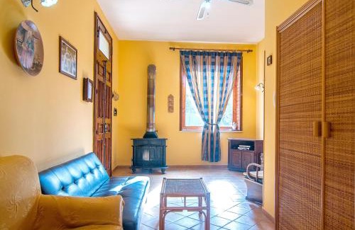 Noto Marina House | Spacious house in Lido di Noto with terrace and garden